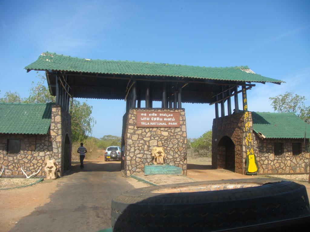 Tissa Resort Tissamaharama Buitenkant foto
