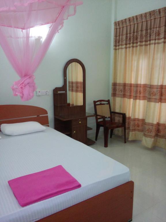 Tissa Resort Tissamaharama Buitenkant foto
