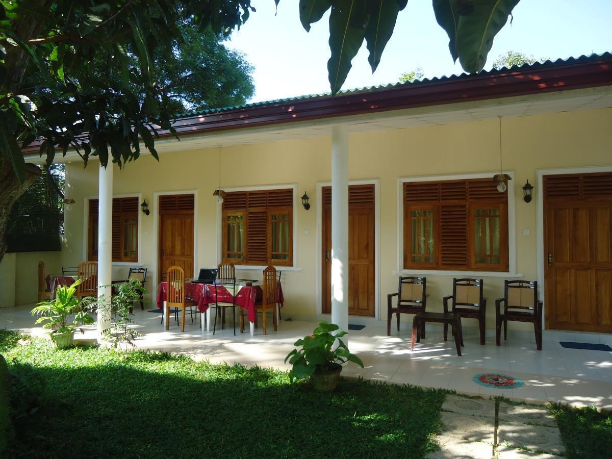 Tissa Resort Tissamaharama Buitenkant foto